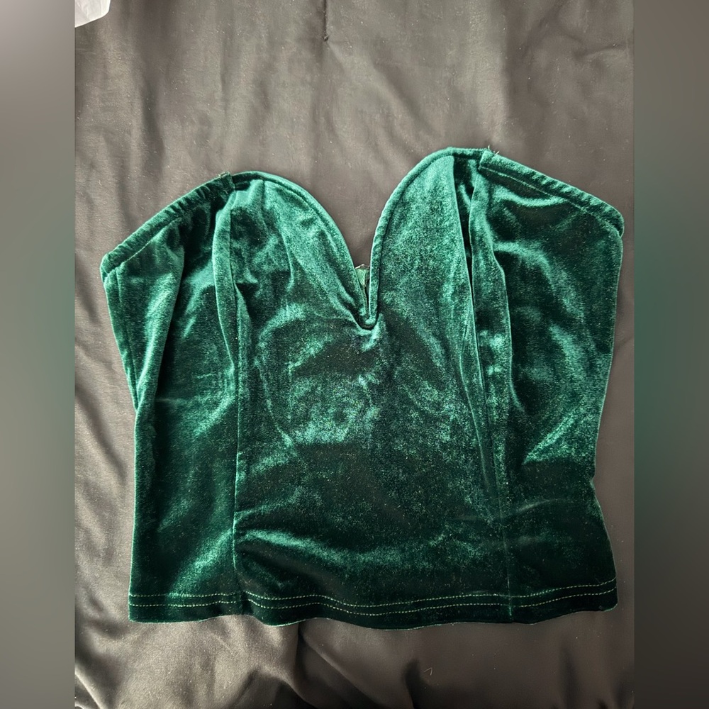 MOVING SALE!! $6!! SHEIN Dark Green Strapless Top